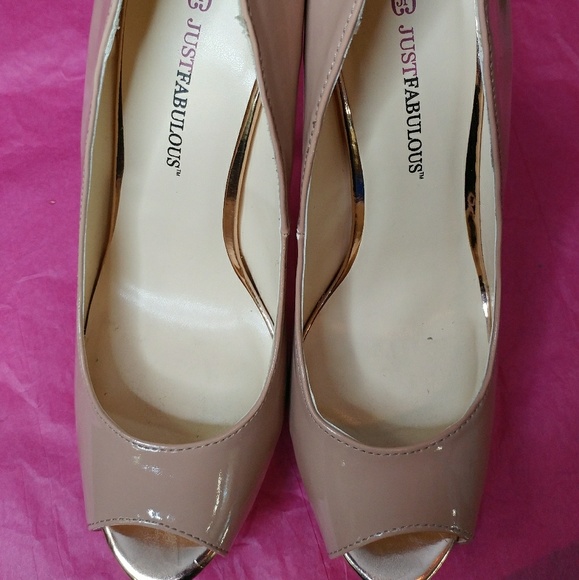 Heels - Picture 2 of 4